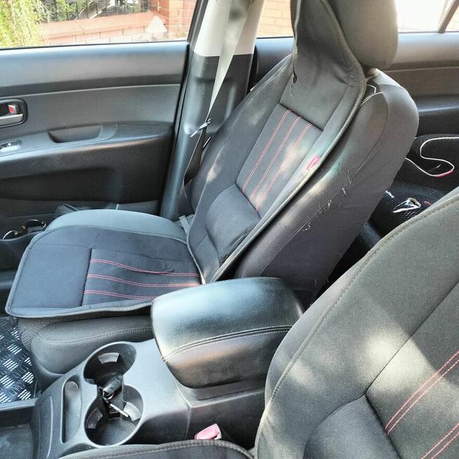 Sprzedam samochód osobowy marki kia carens