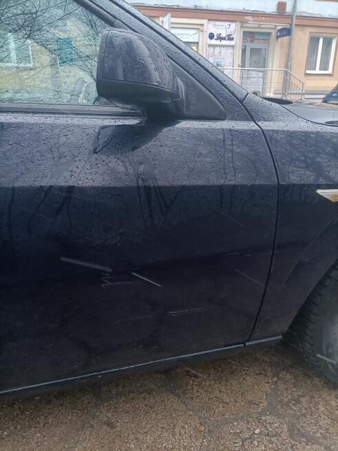 Syndyk sprzeda samochód marki Ford Mondeo