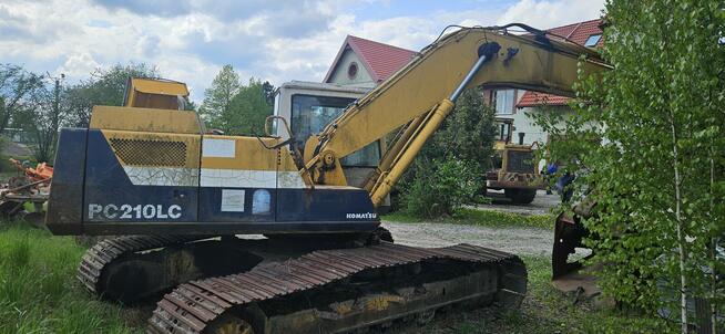 Komatsu PC210