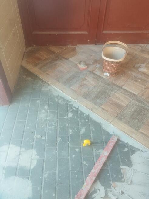 ŁAZIENKI KUCHNIA TARASY