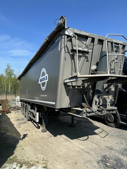 Wynajem naczep wywrotki