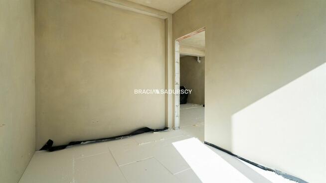 Dom Niepołomice Podgrabie, Błonie