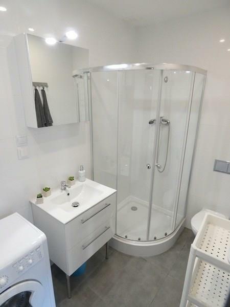 Wynajmę jasną kawalerkę w Centrum, Mariacka 12