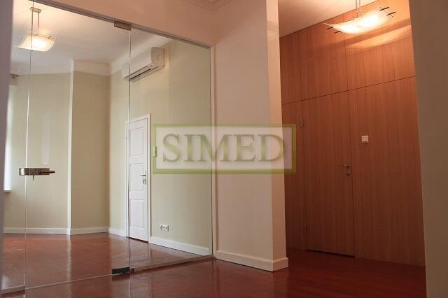 Zabytkowa kamienica , Centrum , recepcja, metro