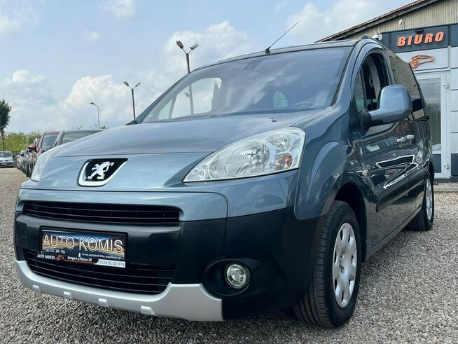 Peugeot Partner 1,6i*109PS*205,000ASO*Panorama*Hak*A/C*MP3*CD*ABS*ESP*Opłacony