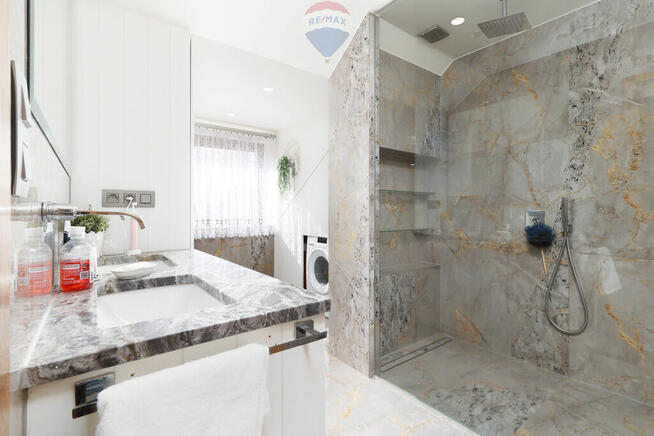 ZERO PROWIZJI, Dom w Kętach na Jagiellońskiej