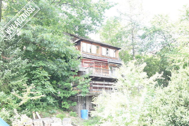 pierwsza linia dom jezioro Rożnowskie widokowy tar