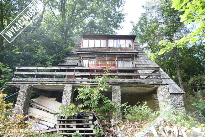 pierwsza linia dom jezioro Rożnowskie widokowy tar