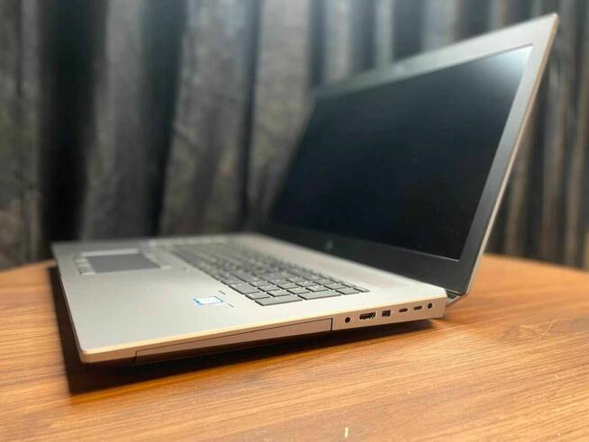 Laptop HP ZBook 17 G5 17 i7-8750H 16GB 256SSD IPS Win 11