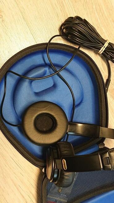 Sprzedam słuchawki Sony MDR V3 + stojak na słuchawki