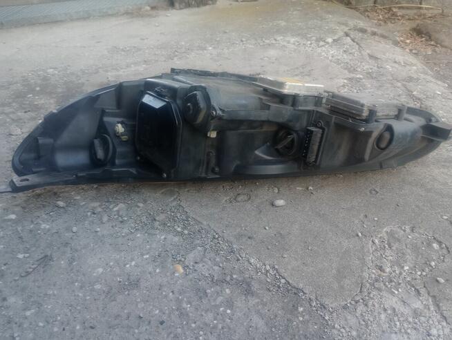 Lampa ksenon skrętna Peugeot 407 coupe