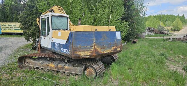 Komatsu PC210