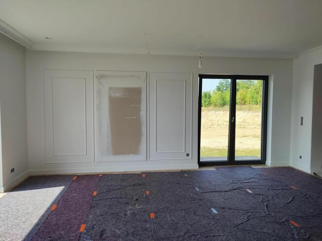 Szpachlowanie agregatem, malowanie, gładzie, prace wykończen