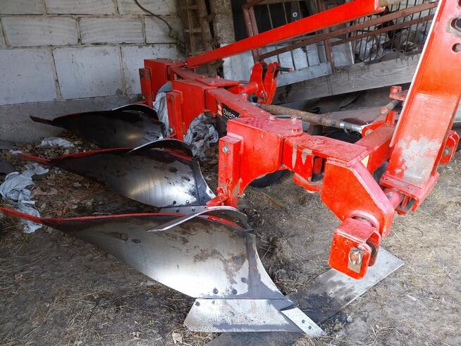 Sprzedam pługi awemak