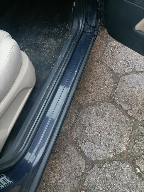 Syndyk sprzeda samochód marki Ford Mondeo