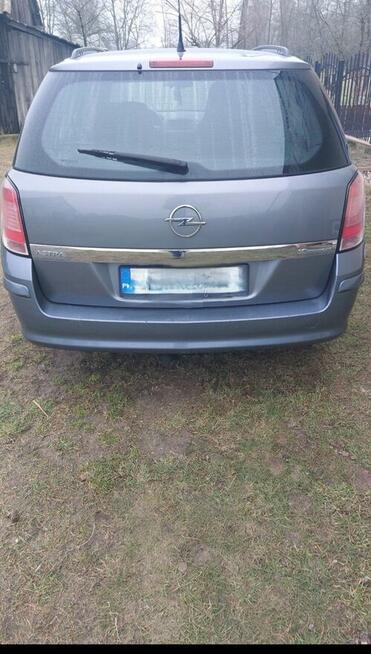 Sprzedam Opel Astra H z gazem