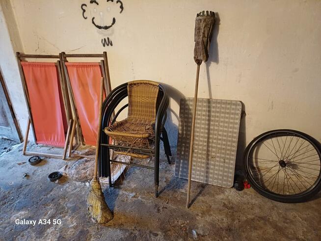 wywóz starych mebli