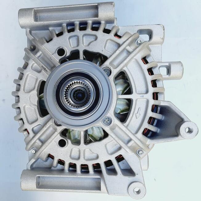 Alternator Hella 8EL012426081 uszkodzony wtyk Mercedes W211