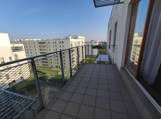Atrakcyjna kawalerka w apartamentowcu na Warszewie z garażem