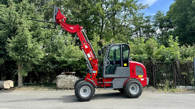 Nowa ładowarka teleskopowa KMM 812T Yanmar udźwig 1,5T