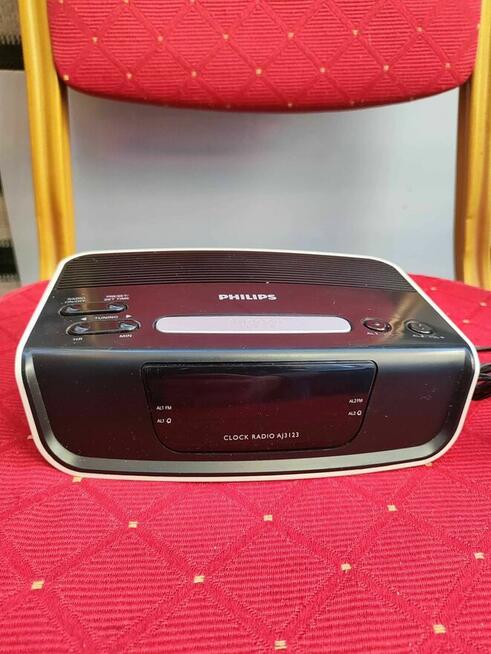 Radiobudzik cyfrowy Radio FM Budzik Philips AJ3123/12