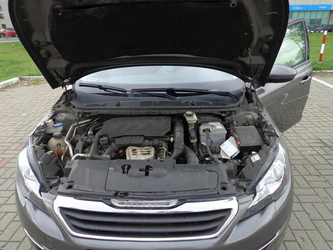 Peugeot 308 Peugeot 308, 130 KM, 1,2 turbo, 2017 r. Warszawa