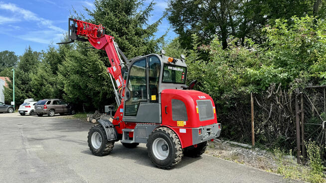 Nowa ładowarka teleskopowa KMM 812T Yanmar udźwig 1,5T