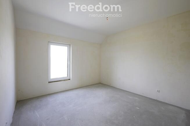 Dom z tarasem, garażem i działką – blisko Iławy!