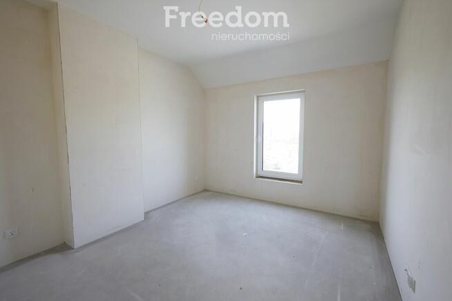 Dom z tarasem, garażem i działką – blisko Iławy!