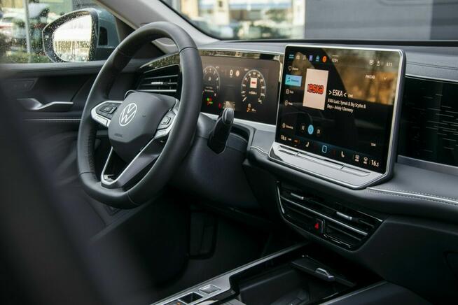 Volkswagen Passat Elegance 1.5 TSI 150 KM DSG, DEMO