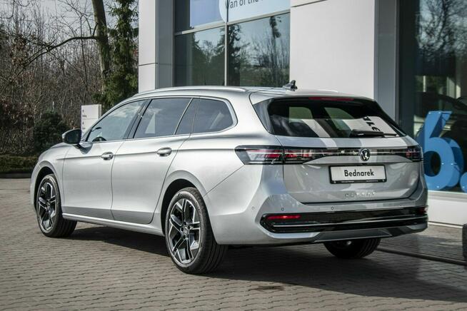 Volkswagen Passat Elegance 2.0 TDI 150 KM DSG DEMO