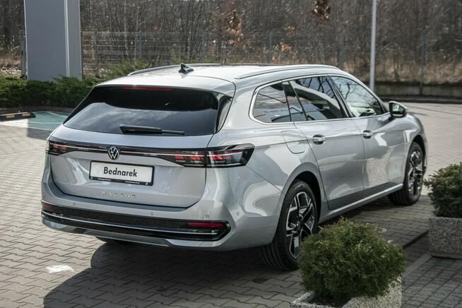 Volkswagen Passat Elegance 2.0 TDI 150 KM DSG DEMO