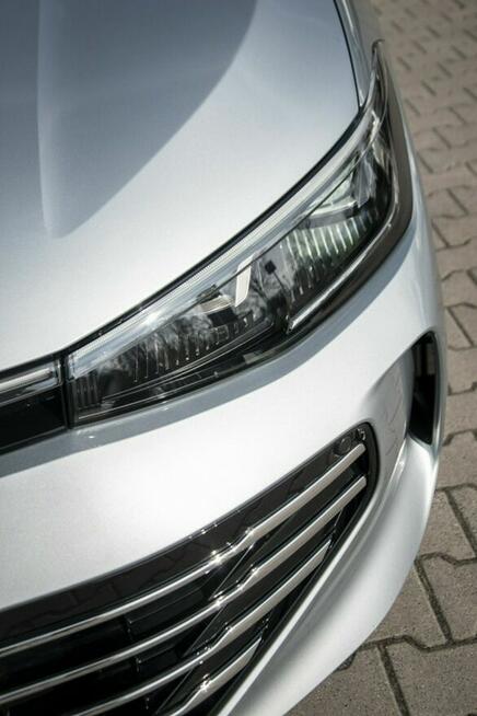 Volkswagen Passat Elegance 2.0 TDI 150 KM DSG DEMO