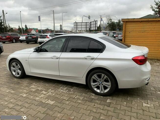 BMW Seria 3 Biała Perła Niski Przebieg