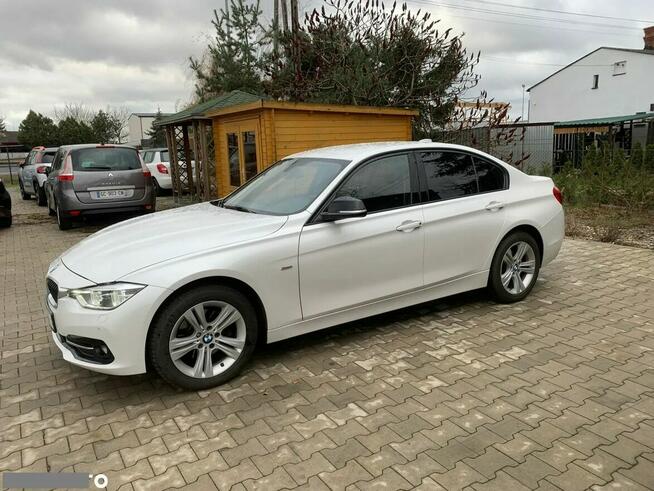 BMW Seria 3 Biała Perła Niski Przebieg