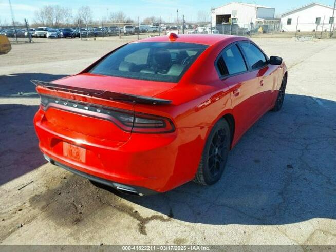 Charger SXT AWD