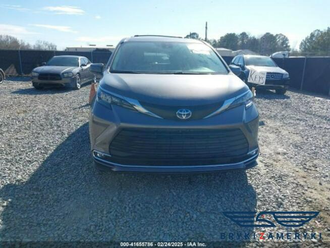 Toyota Sienna 2024 Woodland Edition