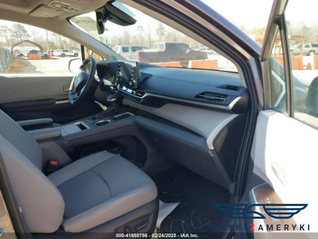 Toyota Sienna 2024 Woodland Edition