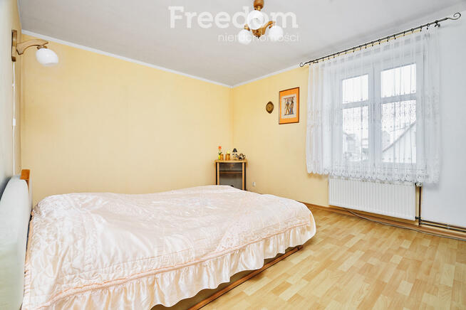 Duże mieszkanie i dwa garaże - idealne połączenie!