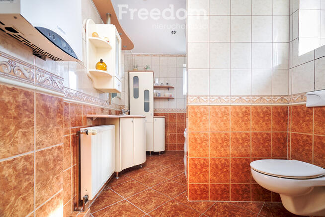 Duże mieszkanie i dwa garaże - idealne połączenie!