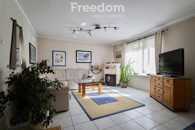 Przestronny dom na sprzedaż w mieście