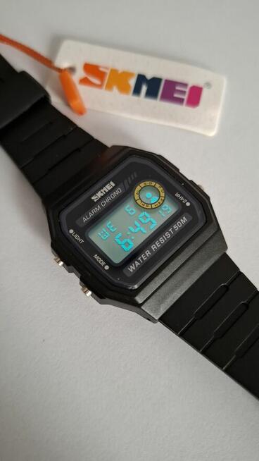 Nowy zegarek retro vintage marki SKMEI 1413 kolor srebrny sk