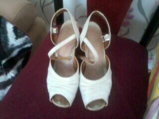 buty letnie na koturnach