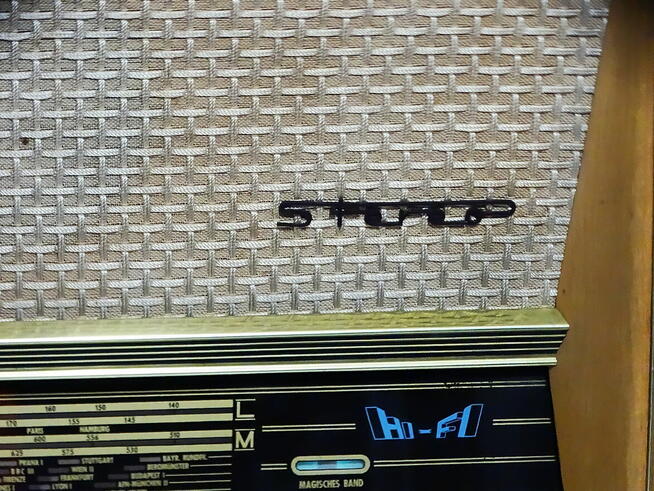 Vollstereo 609W EM84 klasyczny odbiornik radiowy produkowany