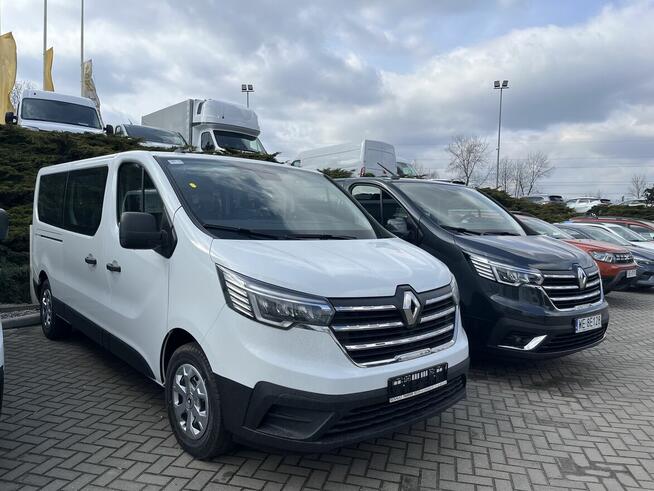 Wypożyczalnia, wynajem samochodów dostawczych LAWETA i Busy