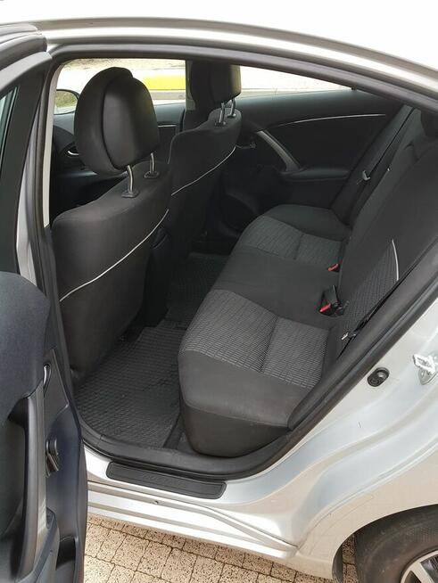Polski Salon Toyota Avensis LIFT 1.6 Benzyna Stan Bdb