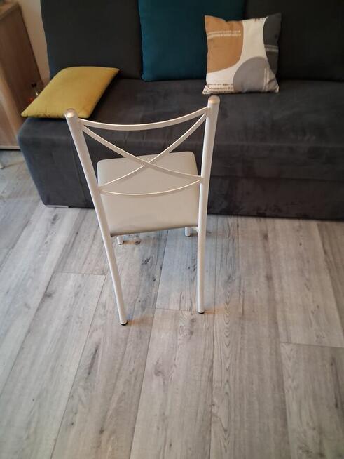 Sprzedam krzesla do kuchni