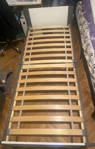 Łóżko pojedyncze, młodzieżowe