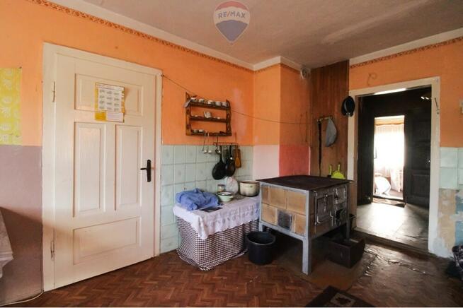 Klimatyczny drewniany dom z ogromnym terenem