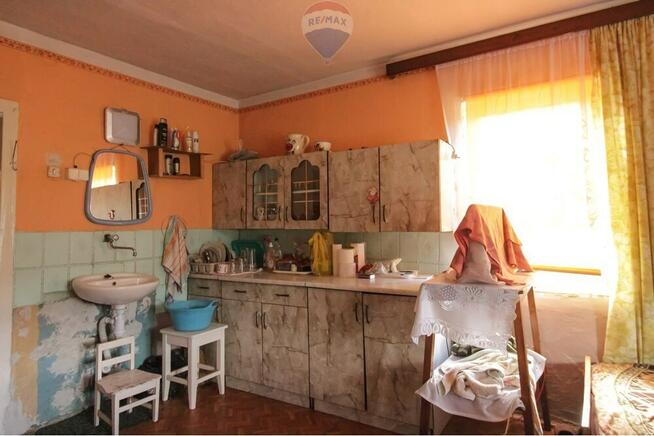 Klimatyczny drewniany dom z ogromnym terenem